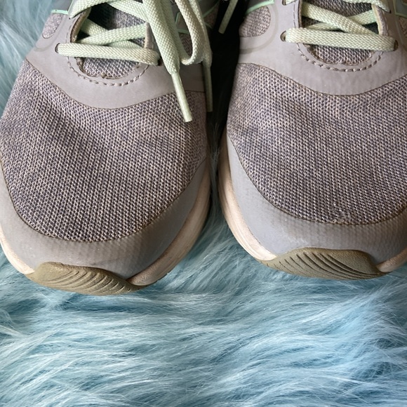 NEW BALANCE 711 SNEAKERS Size 8 Womans - Picture 2 of 10